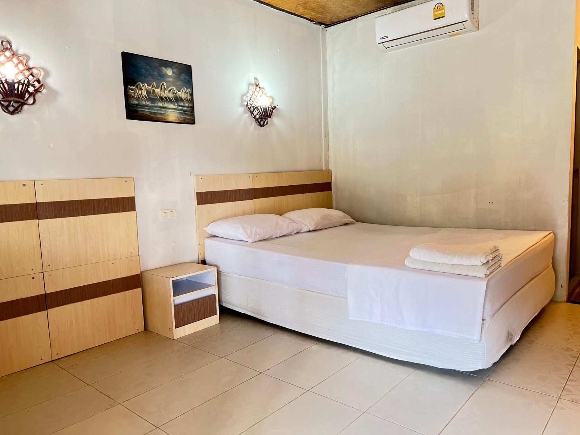 Lux Guesthouse Phi Phi Don Exterior photo