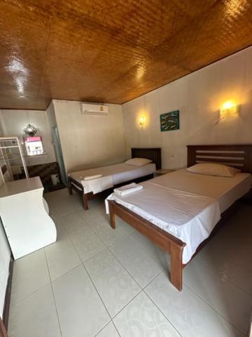 Lux Guesthouse Phi Phi Don Exterior photo