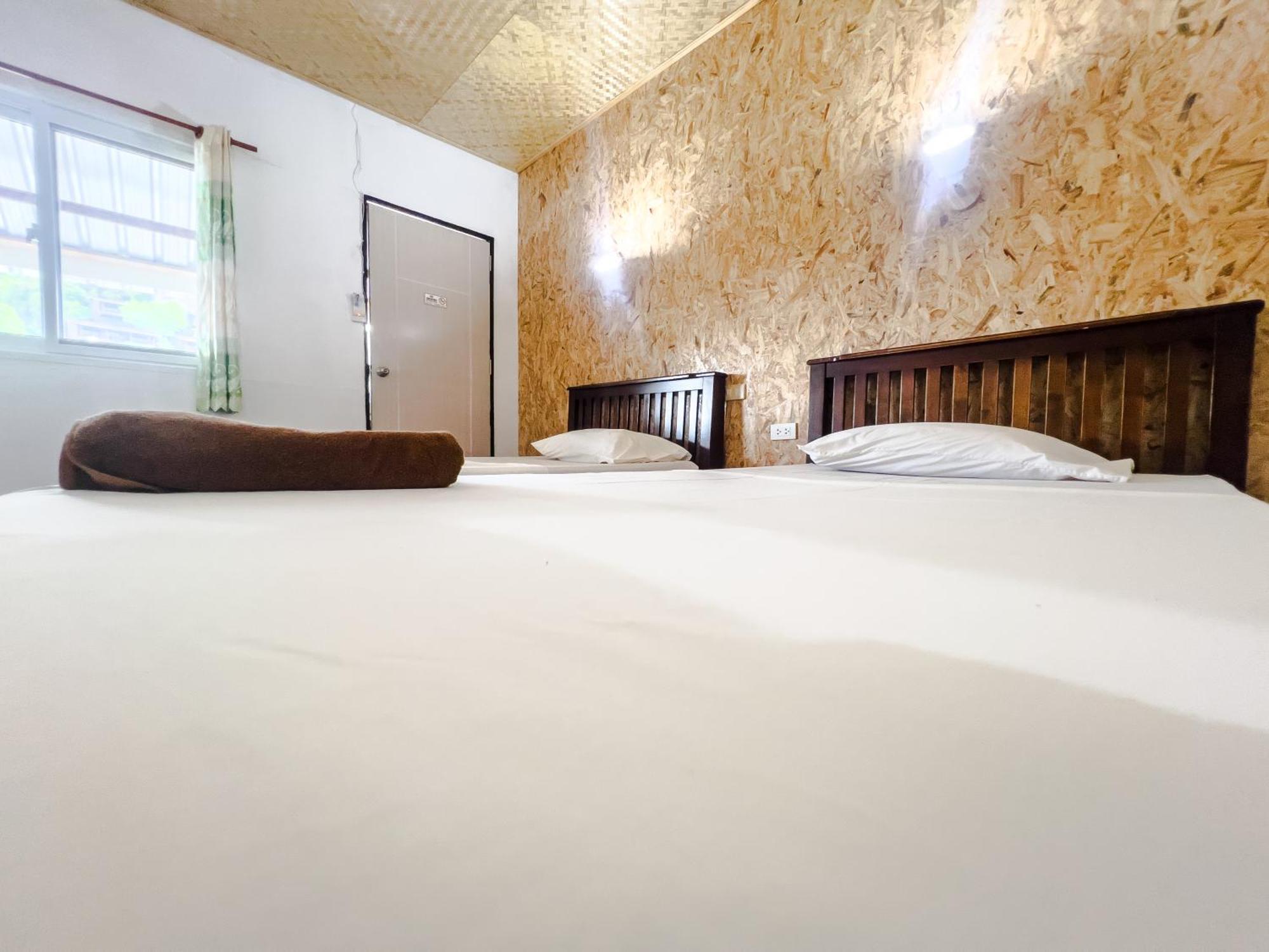 Lux Guesthouse Phi Phi Don Exterior photo